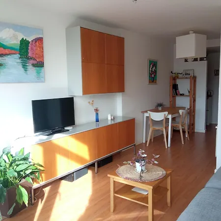 Vivienda Con Luz Y Vistas * Limpias